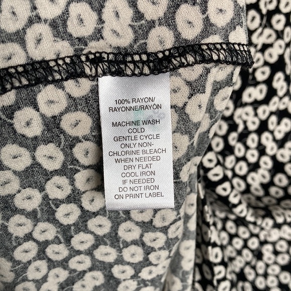 LOFT Print Top - Picture 4 of 5